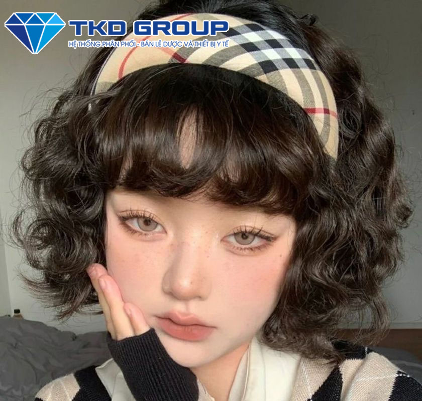 Tóc xoăn retro ngắn