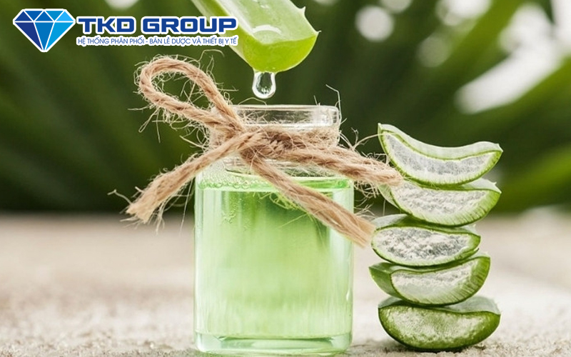 Cách làm tóc hết bết cho nam giới bằng nha đam