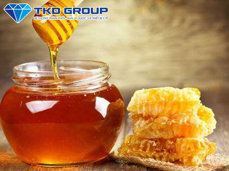 Kích thích mọc tóc bằng mật ong
